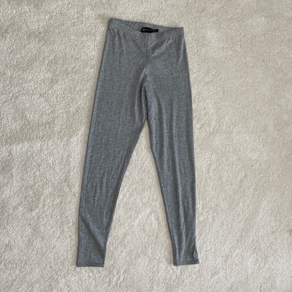 NWOT I Saw It First Grey Leggings - Picture 1 of 5